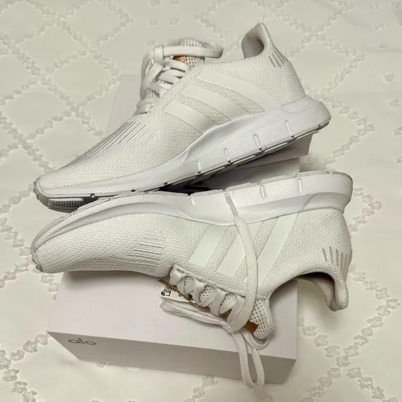 Adidas Swift Run sneakers - Picture 5 of 5